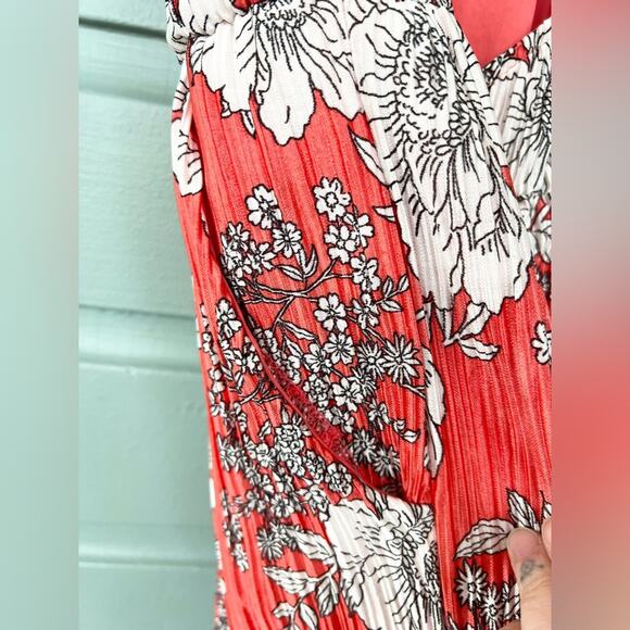 Free People Fresh Fields Pleated Jumpsuit Orange white floral crinkle flutter L - Picture 14 of 16